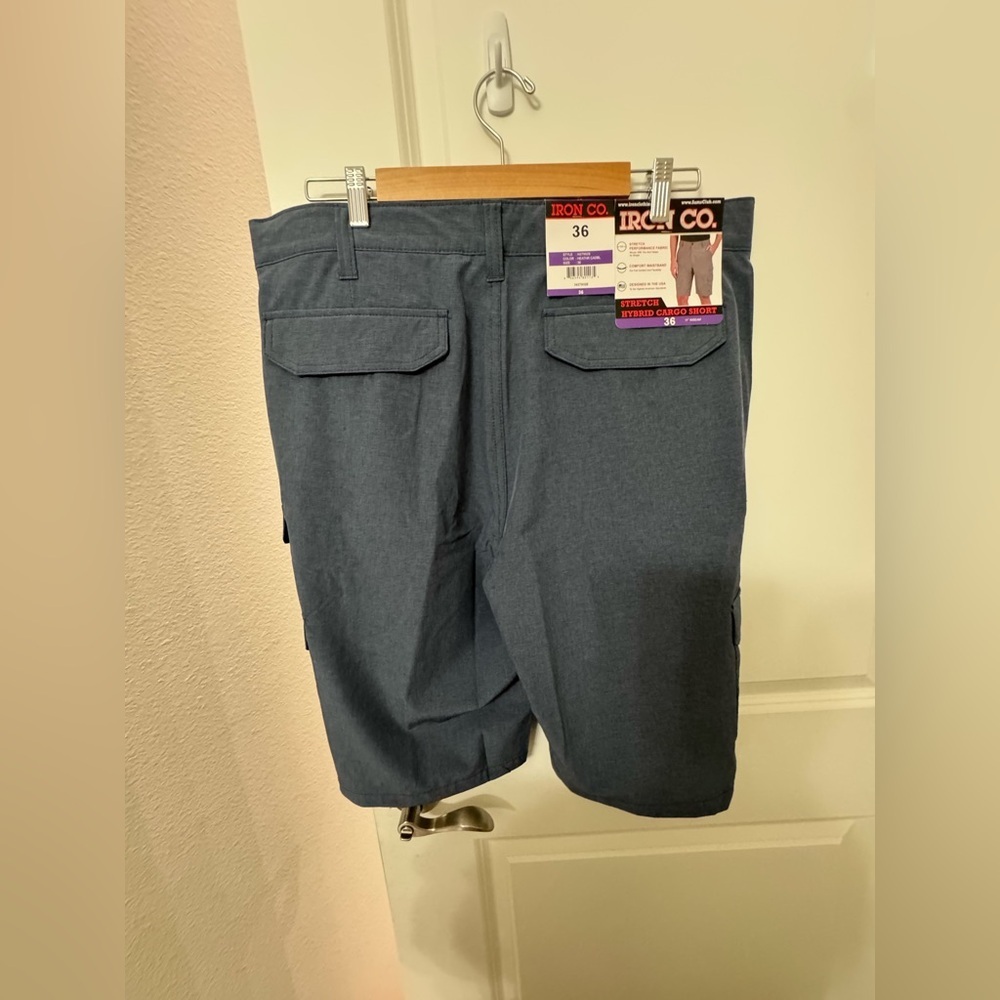 Iron Clothing Co. Men’s Stretch Hybrid Cargo Shorts - Picture 3 of 3